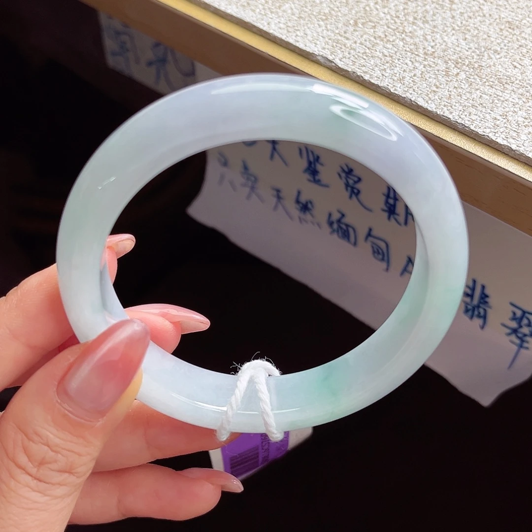 翡翠未镶嵌手镯手镯