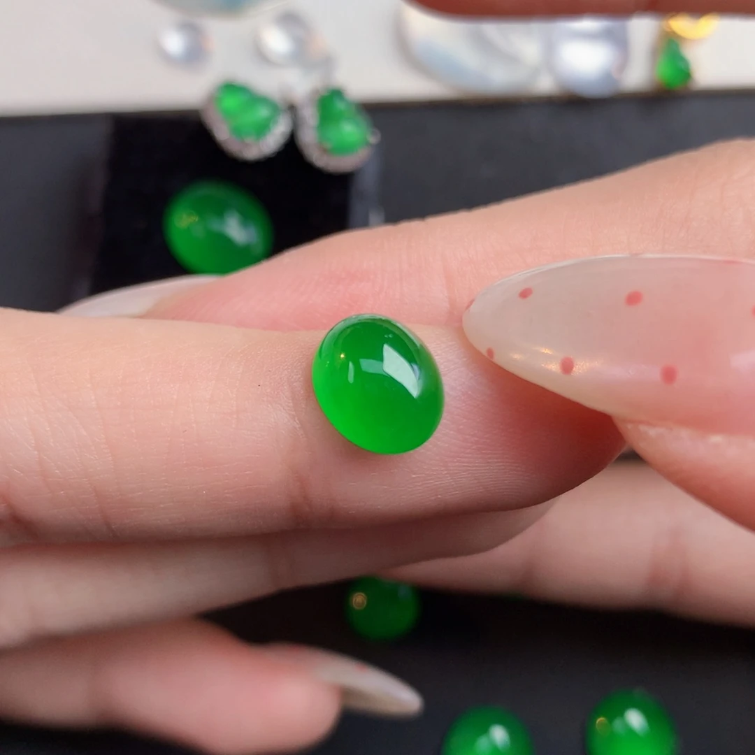 翡翠裸石翡翠8.8/7.26/4.3