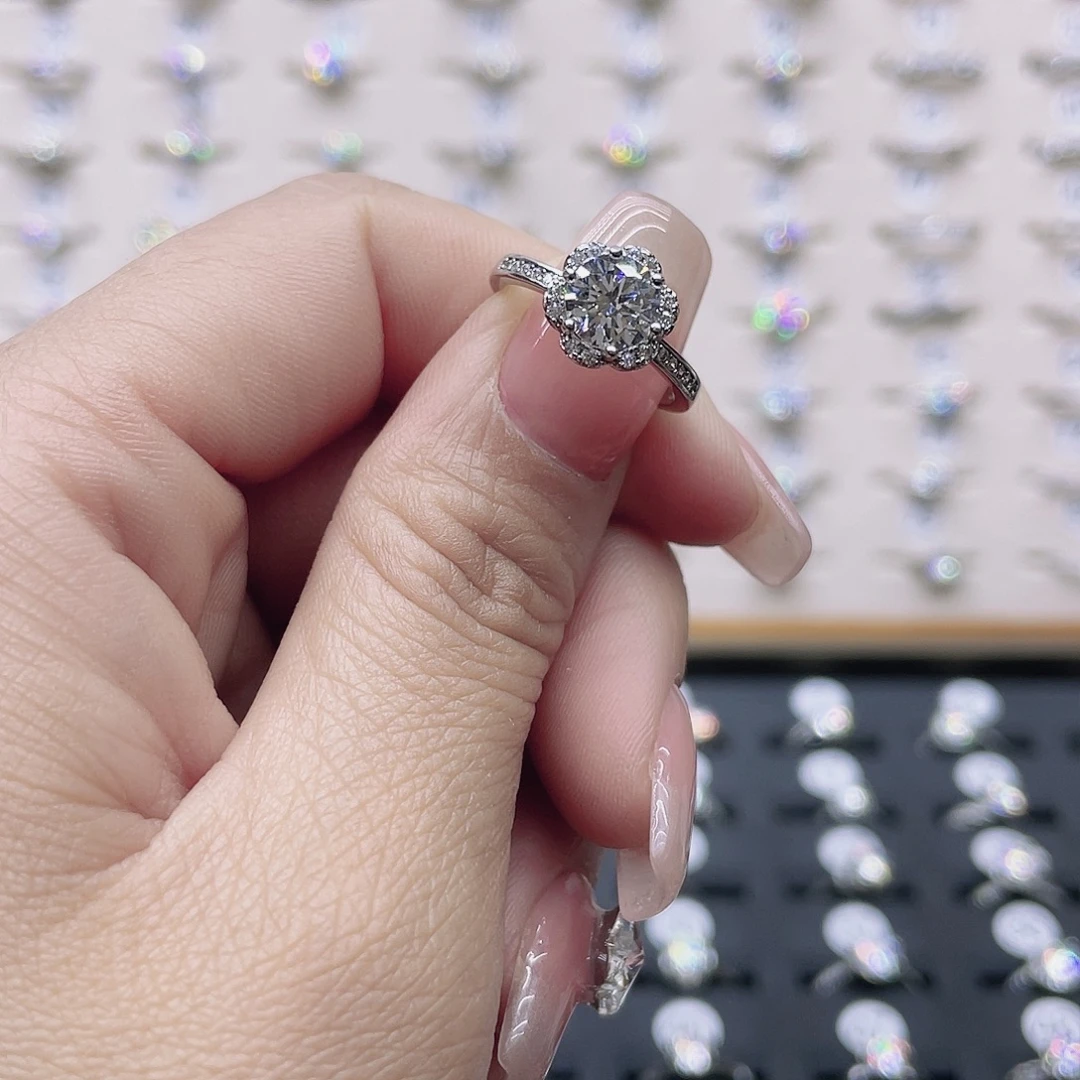 莫桑石非金属1卡18.5圈