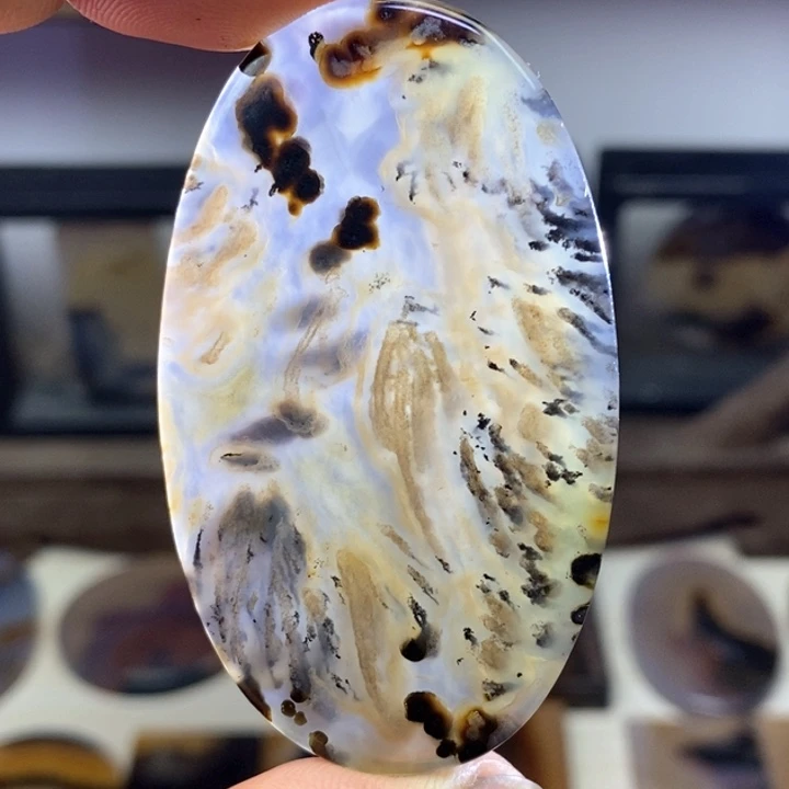 玛瑙/玉髓颈饰未镶嵌