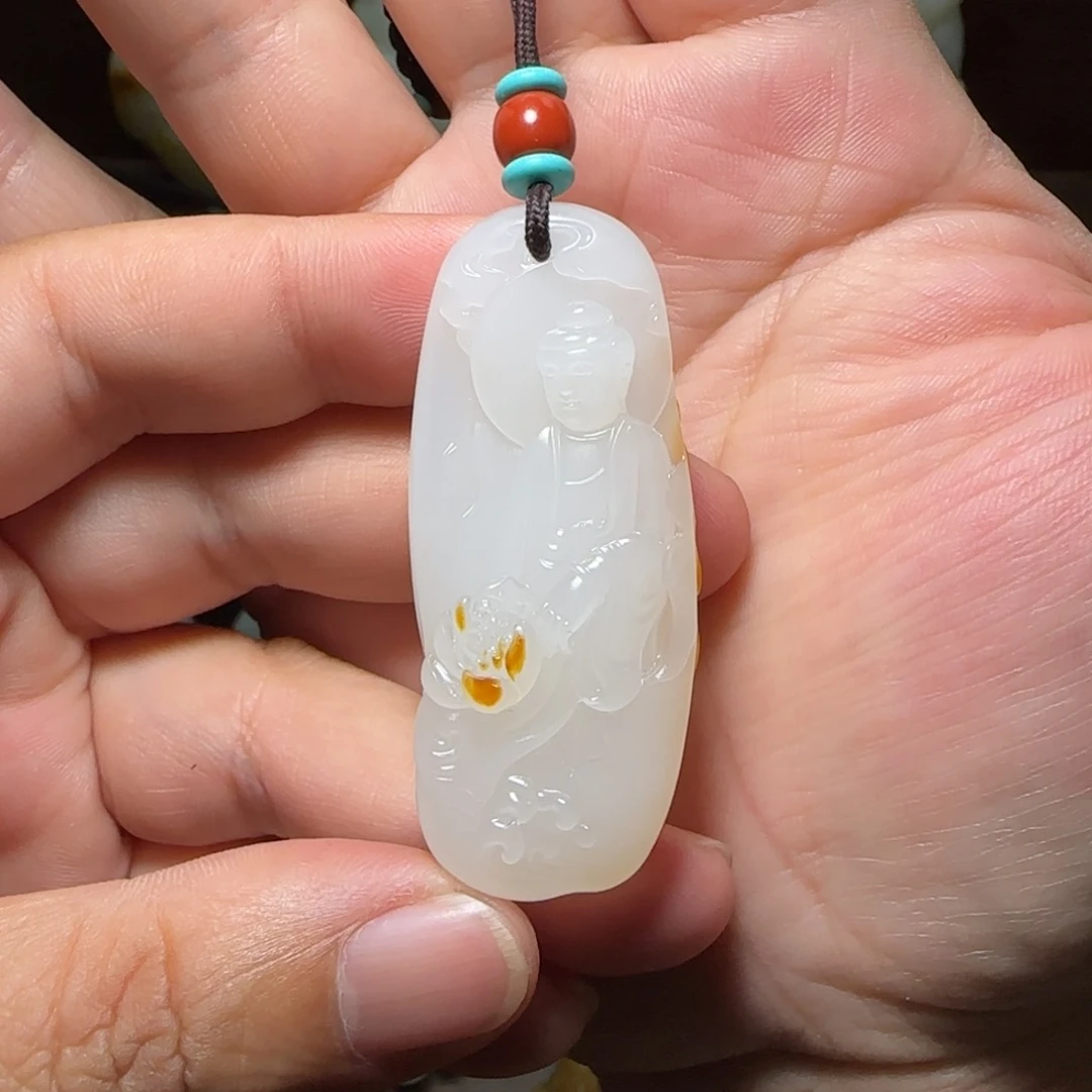 和田玉吊坠(赠链)未镶嵌好**嘛