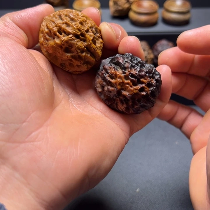 文玩核桃吊坠B七彩黄冠42mm