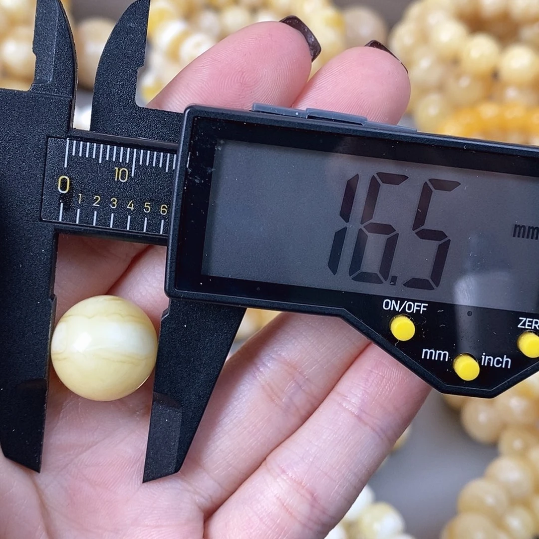 蜜蜡未镶嵌珠宝奇石2.5g