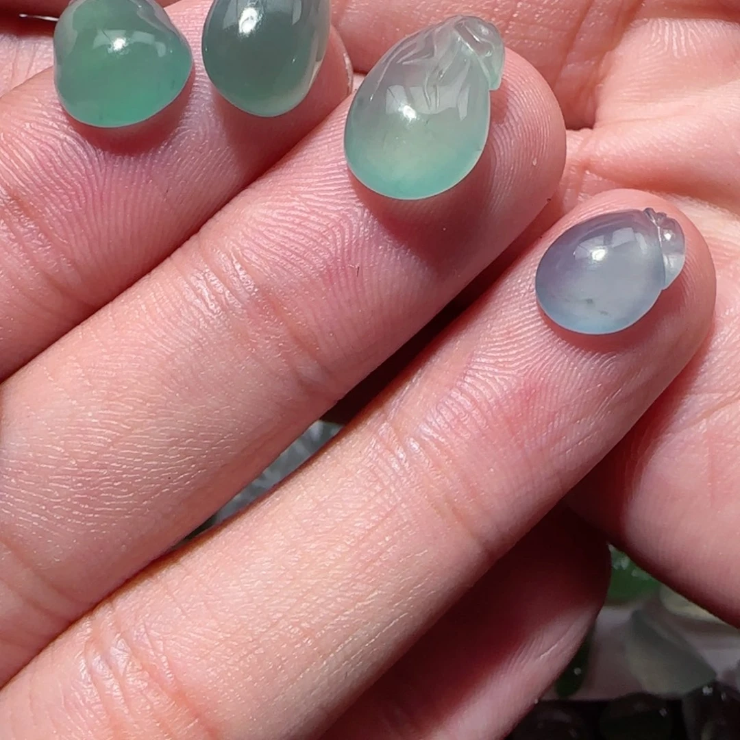 定制翡翠未镶嵌天然翡翠钱袋一个