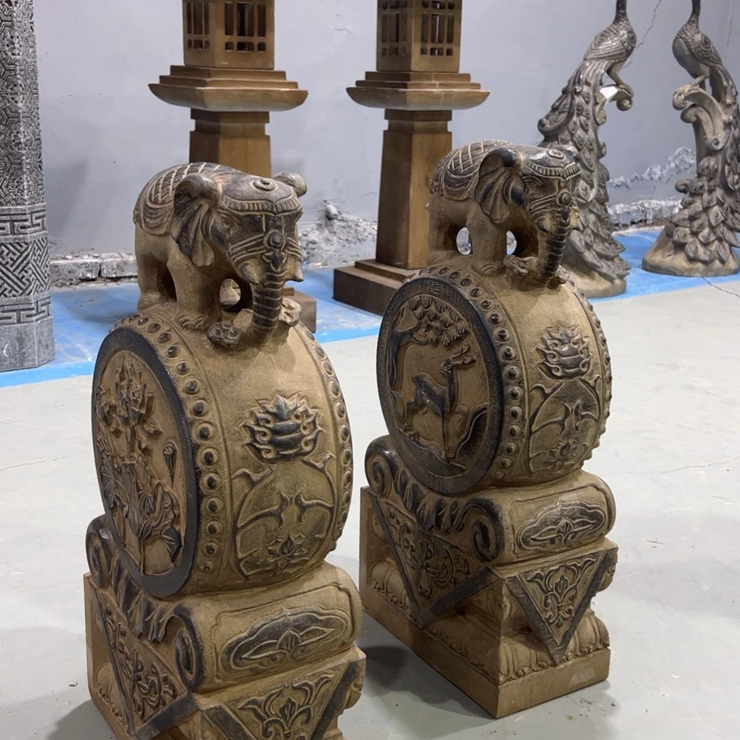 黑青石材质抱鼓石