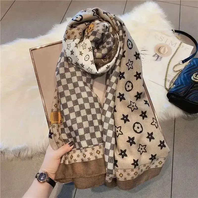 星星格围巾女秋冬新款韩版百搭薄款气质保暖披肩两用围脖