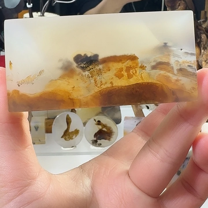 玛瑙/玉髓未镶嵌珠宝奇石