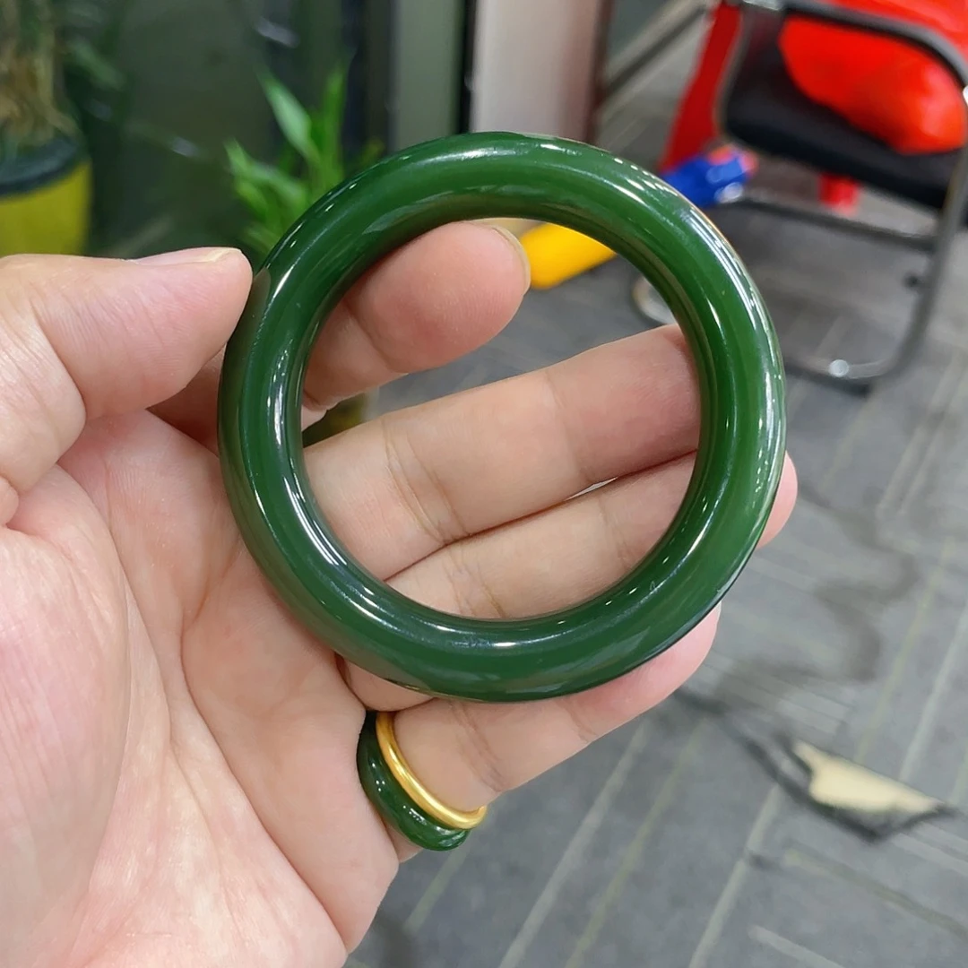 未镶嵌手镯和田玉（碧玉）