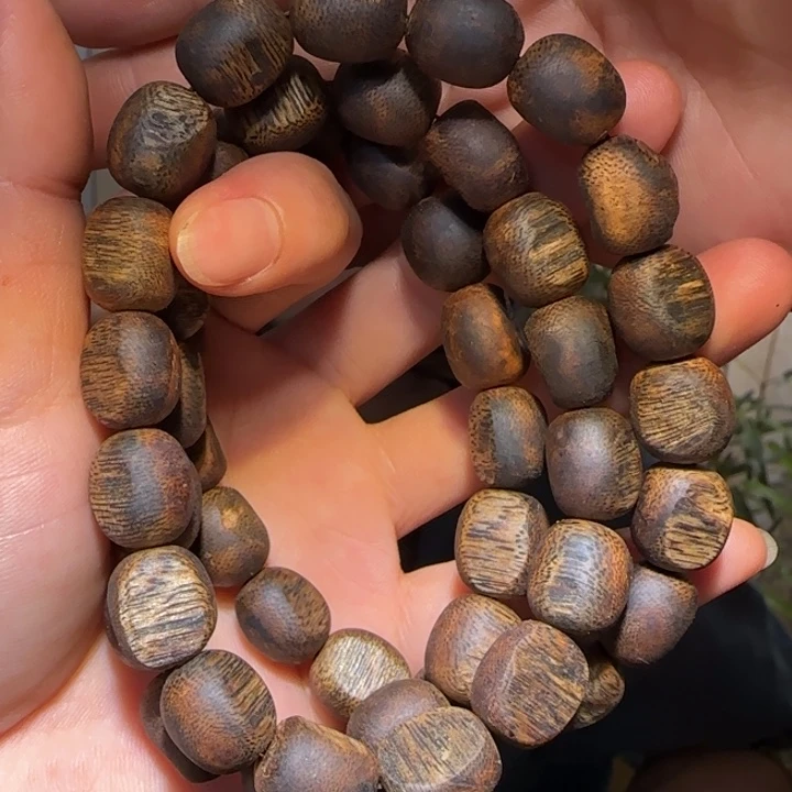 手串沉香透顶绿链子49克+多样性发其一