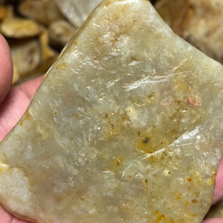 田黄石208克昌化田黄石