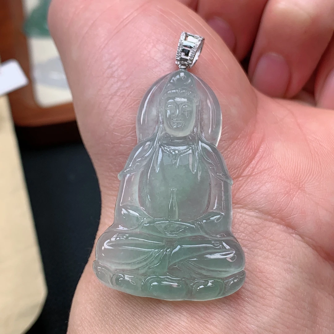 缅甸天然A货翡翠18K金镶嵌冰种观音吊坠45.3×29.3×4.9mm