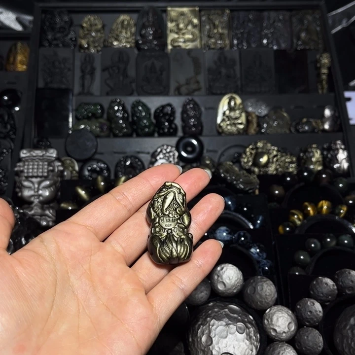 【***】黑曜岩未镶嵌珠宝奇石