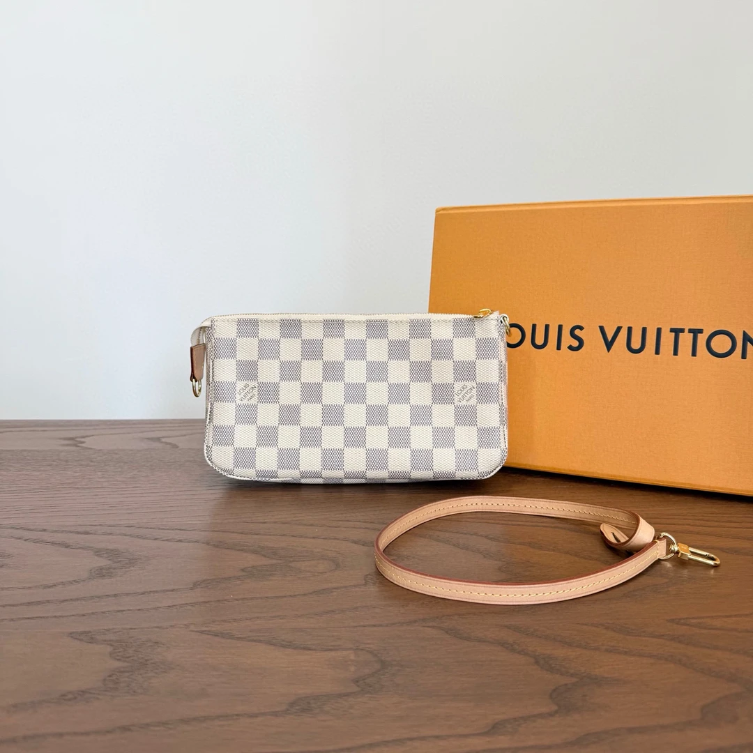 99新 LouisVuitton/路易威登 白棋盘麻将腋下包 尺寸22×12