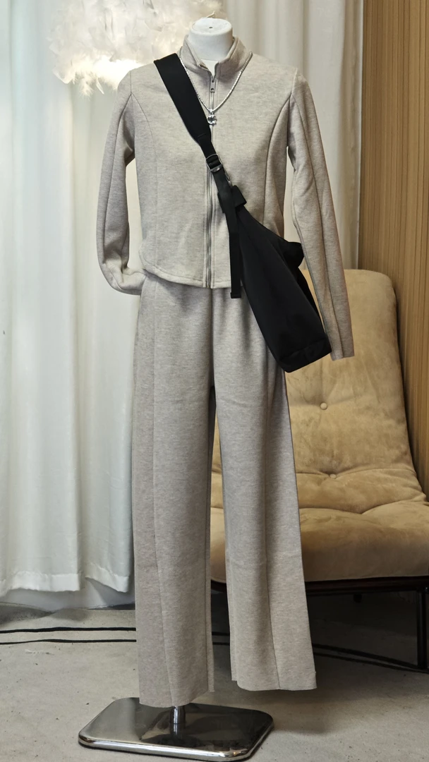 流行显瘦高级感韩版卫衣阔腿裤两件套 9063