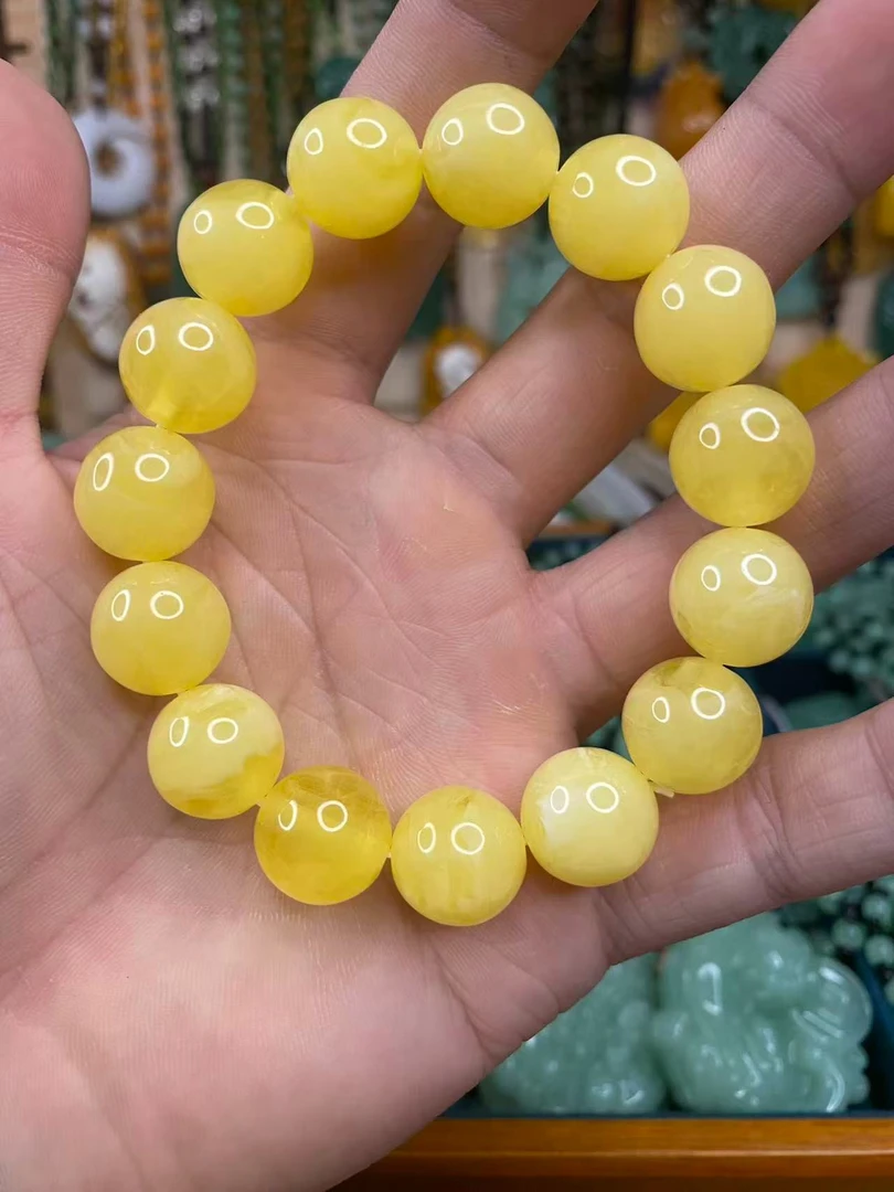 X23浅黄飘花手串经典百搭款