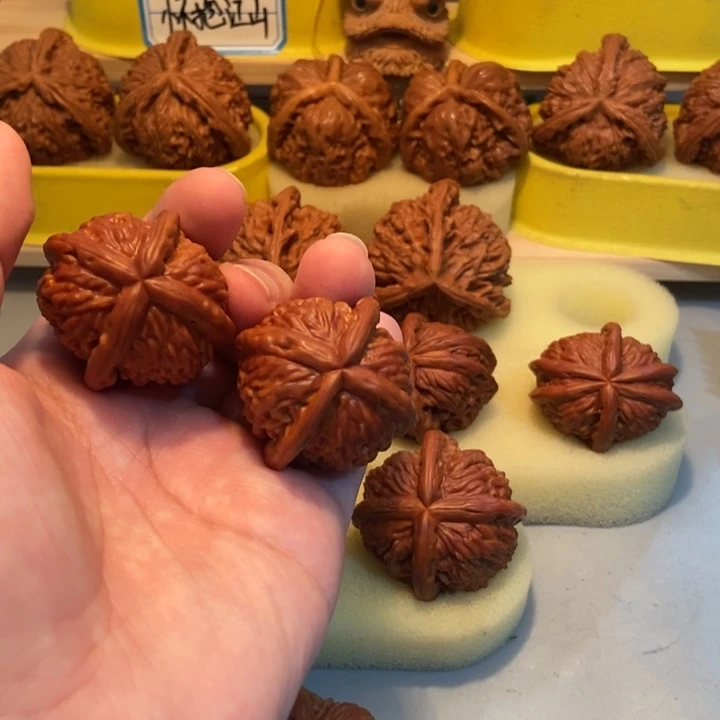 文玩核桃吊坠北****馆yxxyyxxyy