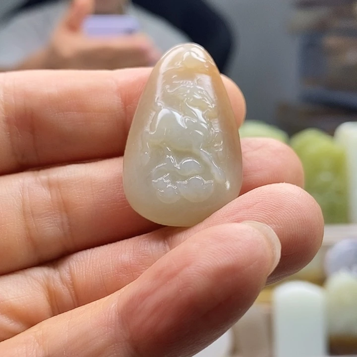 颈饰未镶嵌和田玉