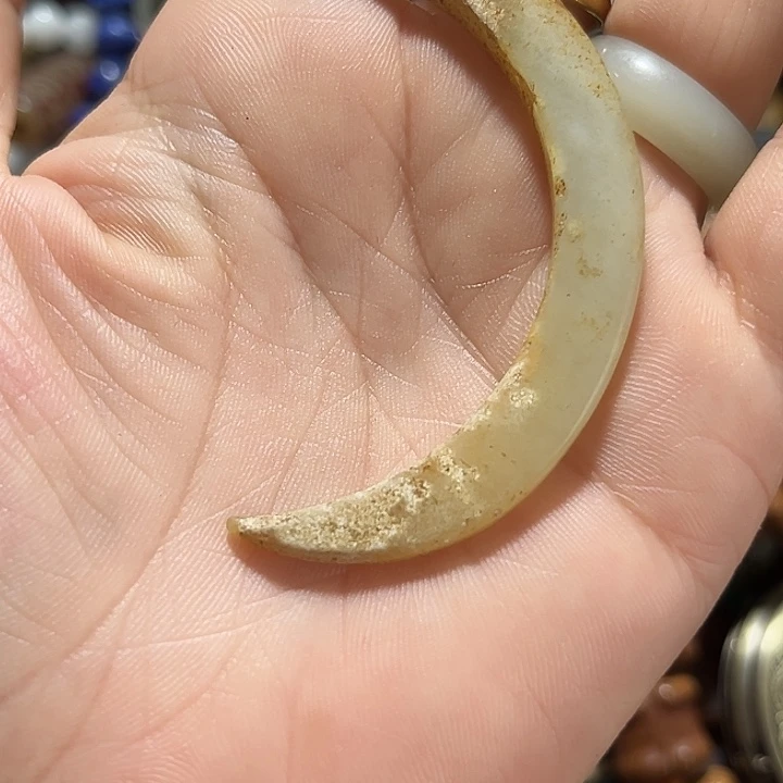 倔***子瓷片在我心中就是这样了呀小女孩