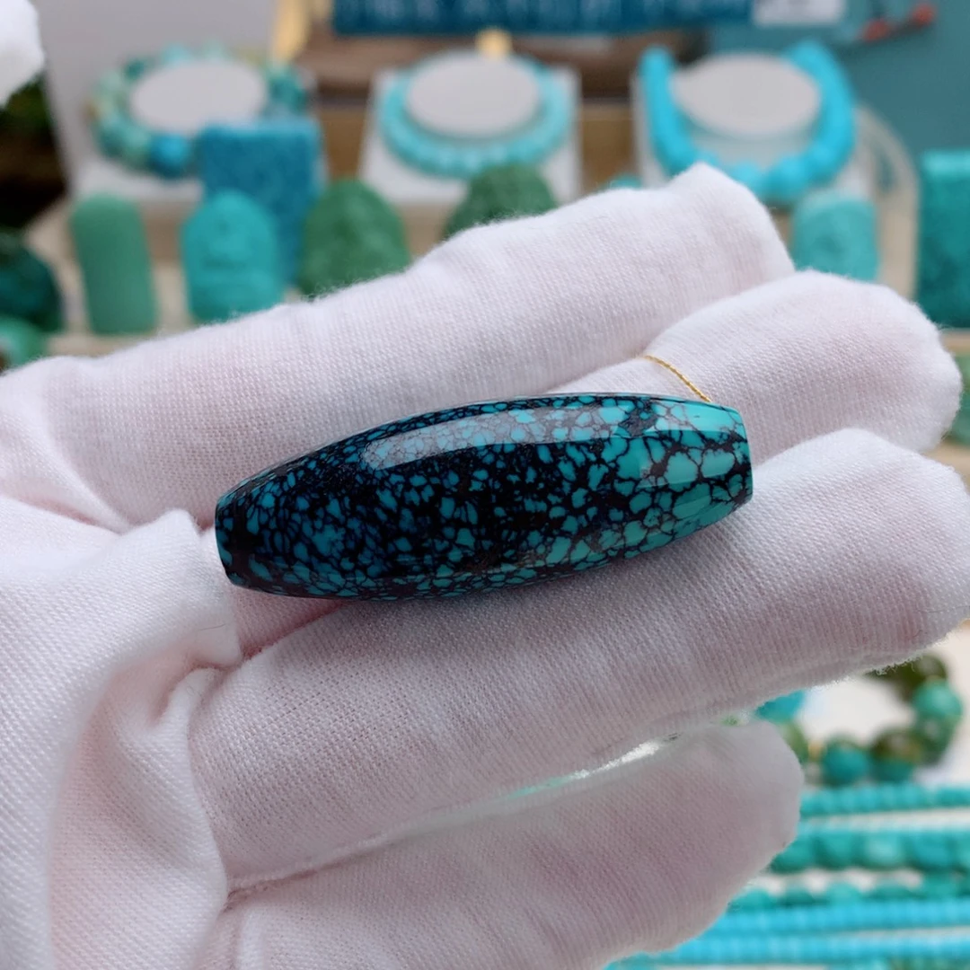 绿松石未镶嵌挂件