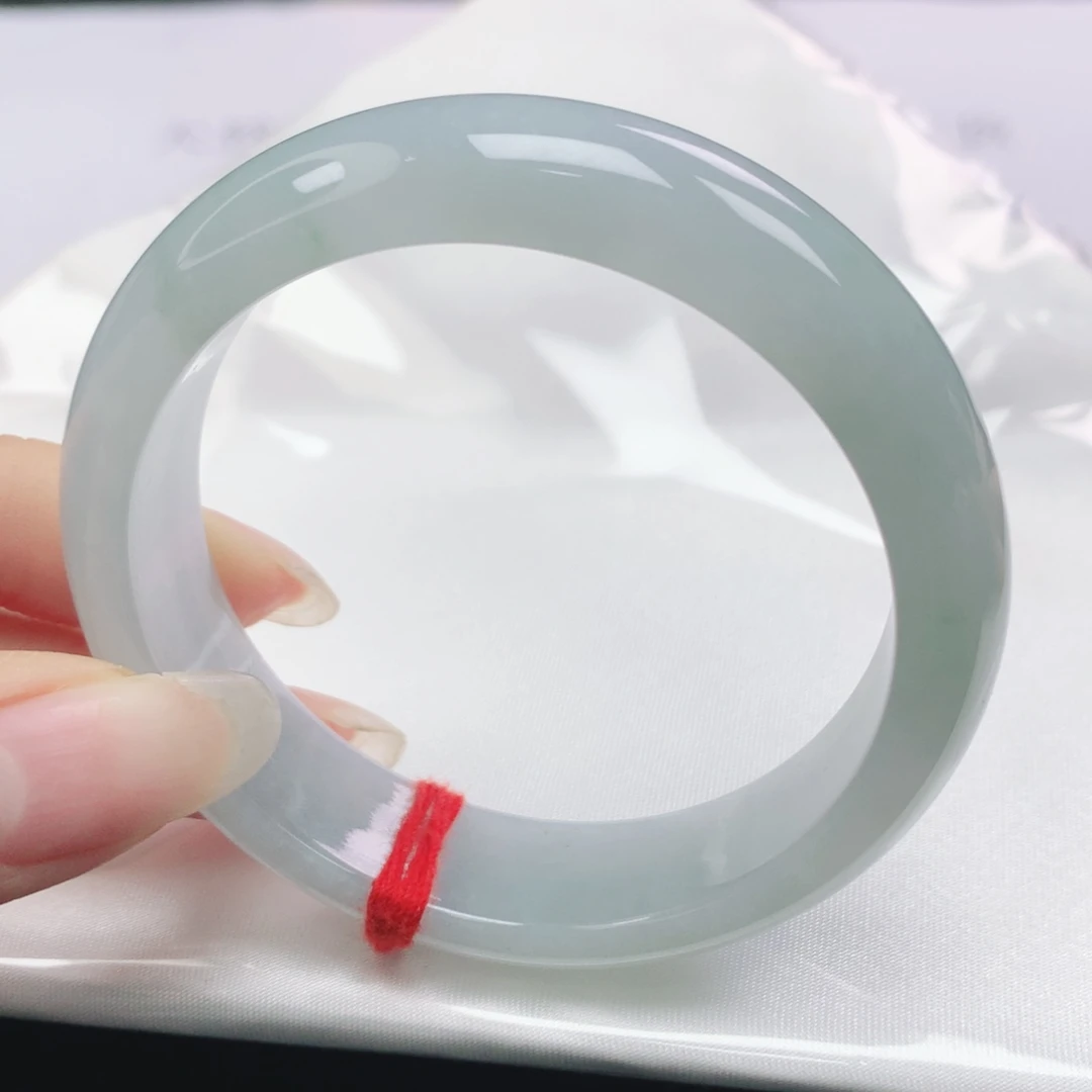 翡翠未镶嵌手镯翡翠52.6浅蓝正圈