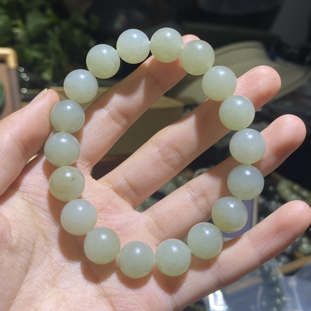 新疆和田玉籽手串12mm