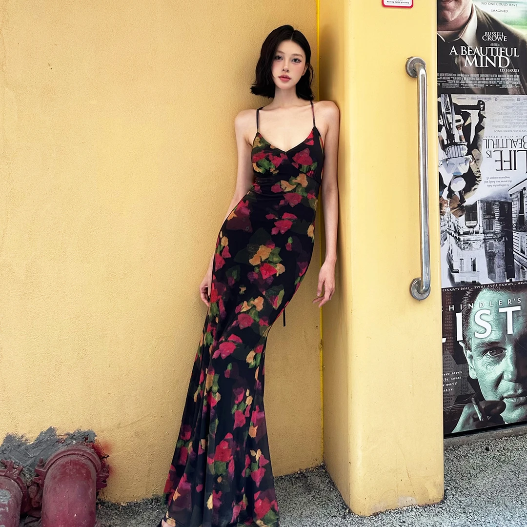 Malou 清冷感复古油画V领绑带显瘦吊带裙女 度假风长裙K25D74210