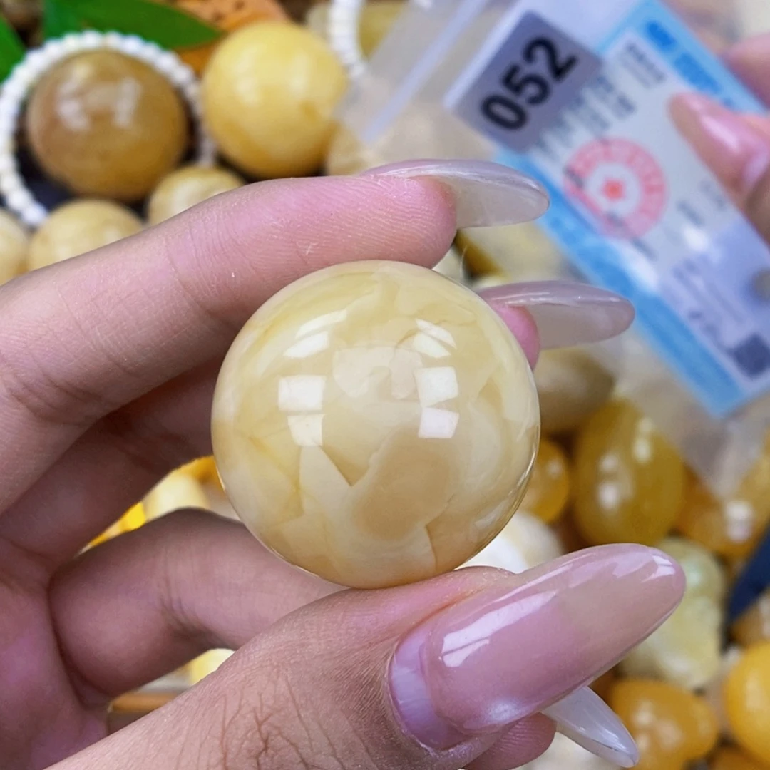 未镶嵌琥珀珠宝奇石28.6 接近全品
