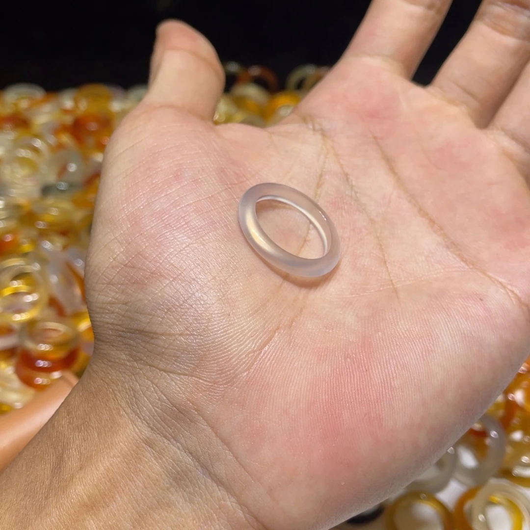 玛瑙/玉髓未镶嵌戒指288号港18 默认瑕疵