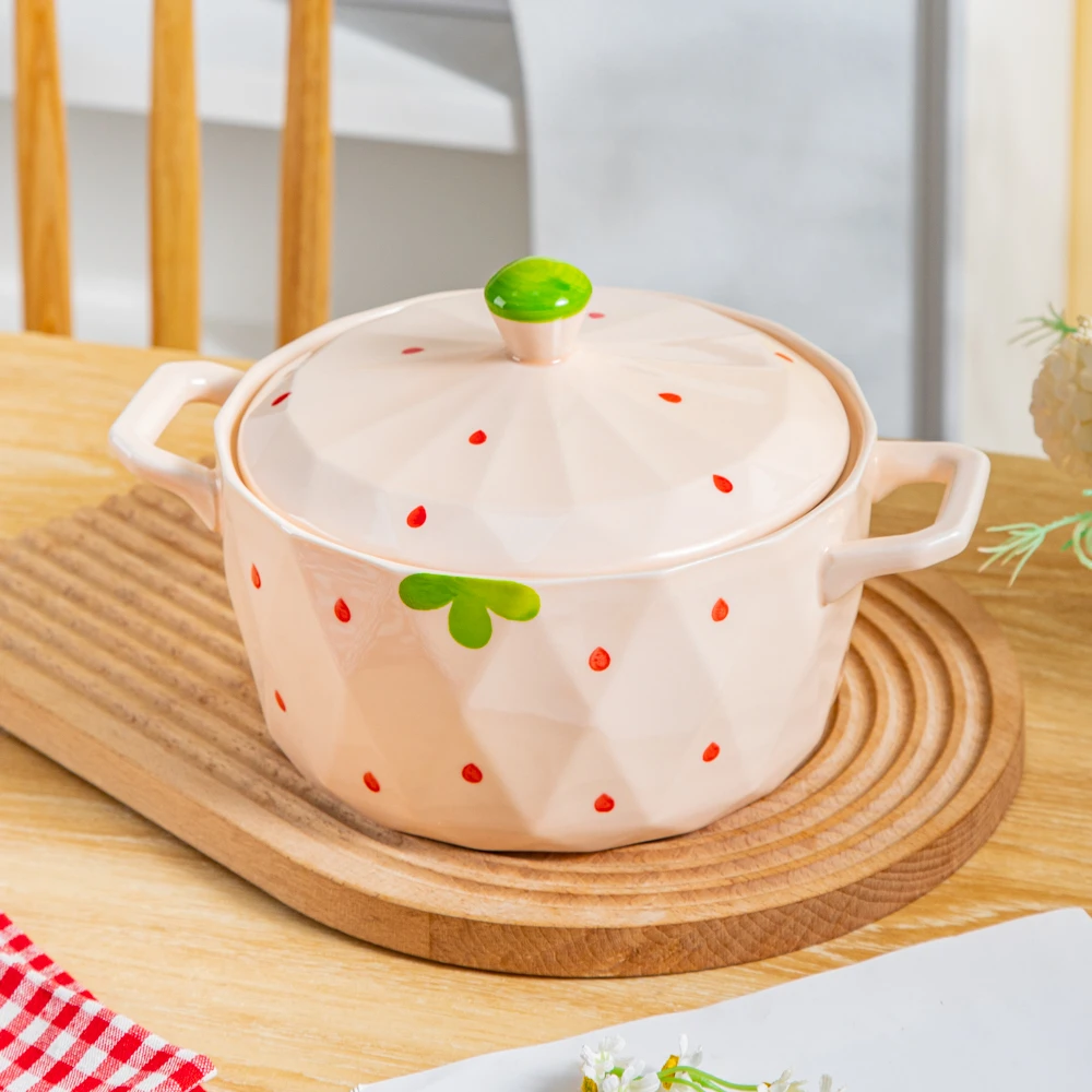 家用陶瓷餐具美二烧釉下彩粉草莓9.5英寸双耳菱格钻石纹汤碗