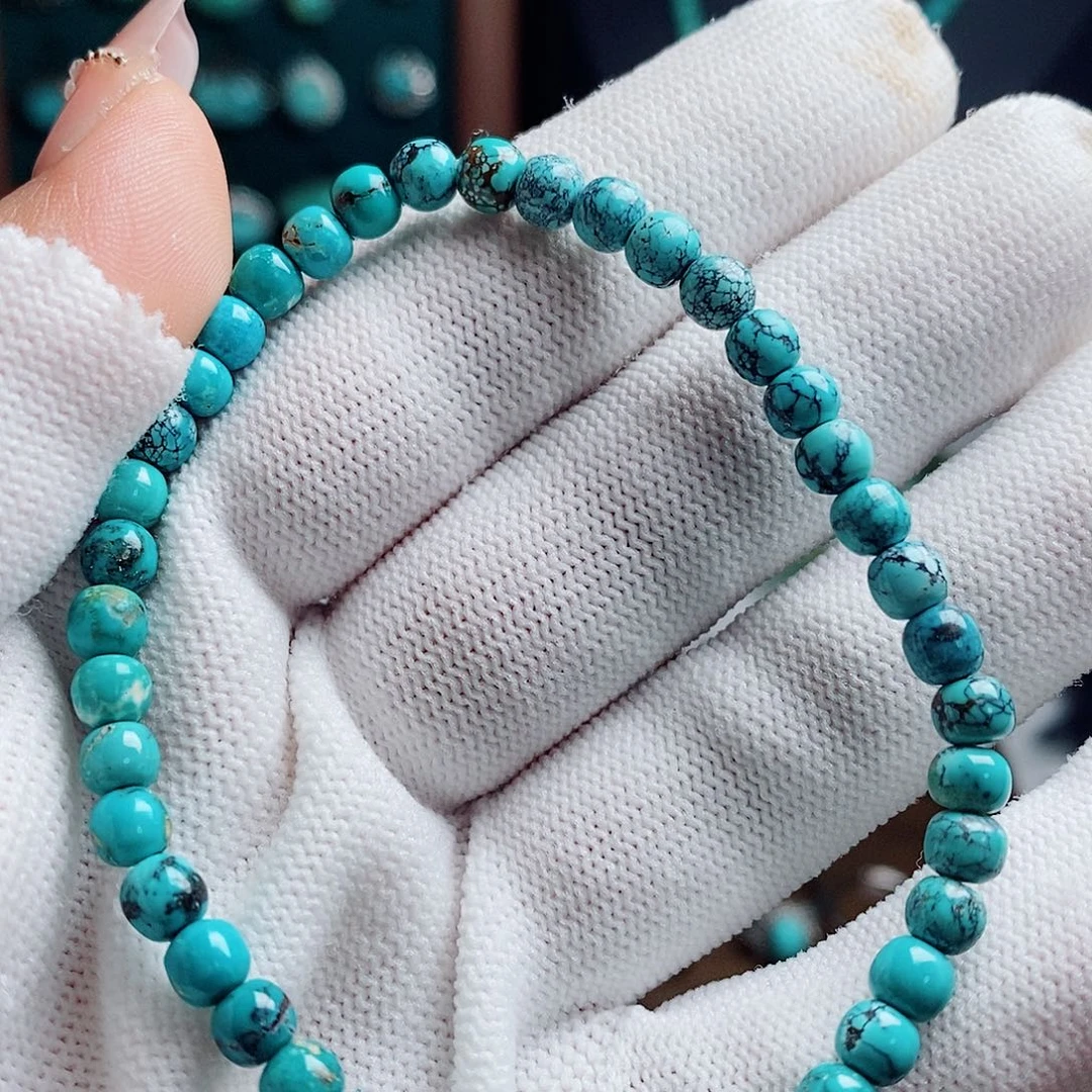 未镶嵌绿松石颈饰