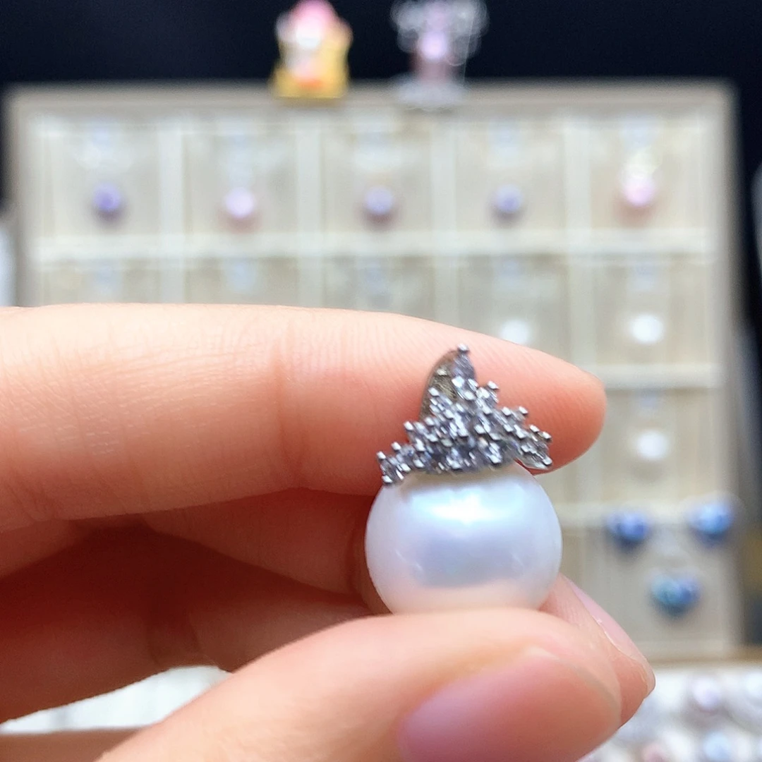 淡水珍珠合金颈饰