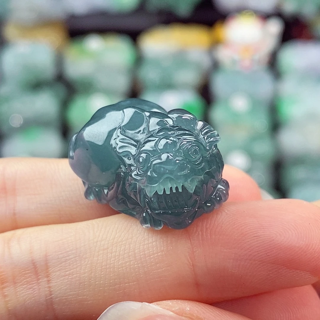 颈饰未镶嵌翡翠天然