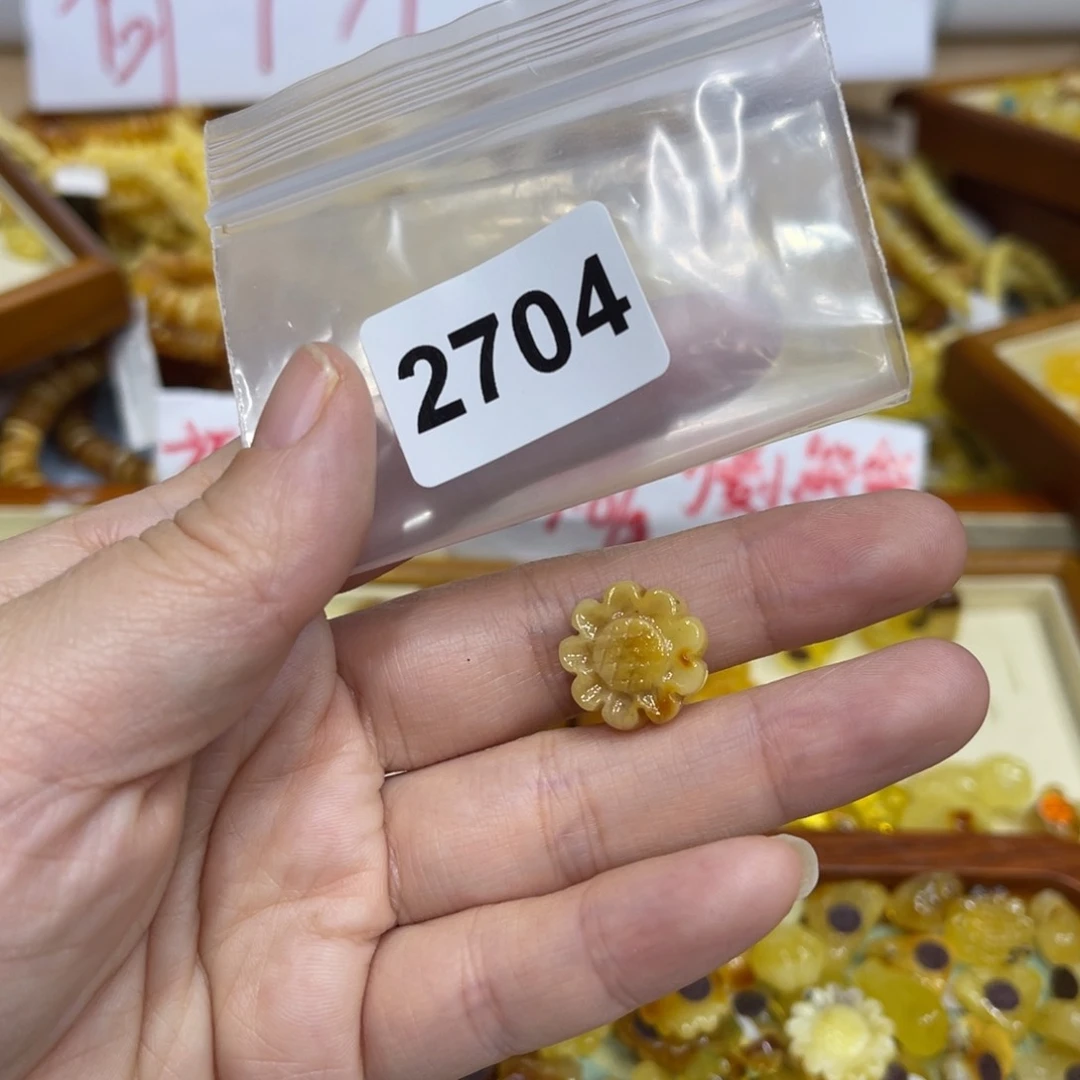 琥珀珠宝奇石未镶嵌