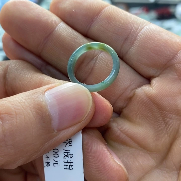 翡翠戒指未镶嵌翡翠戒指未镶嵌