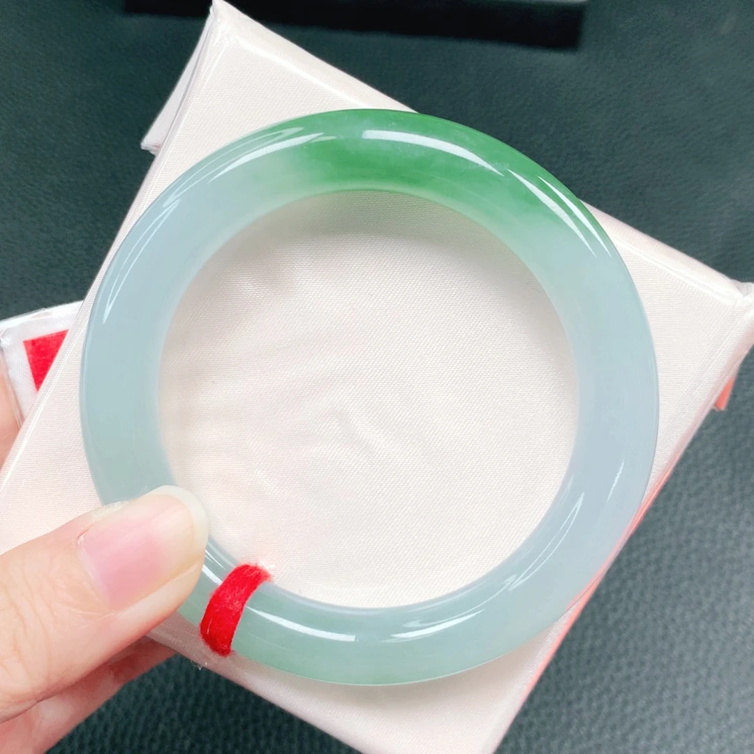 翡翠未镶嵌手镯55圈