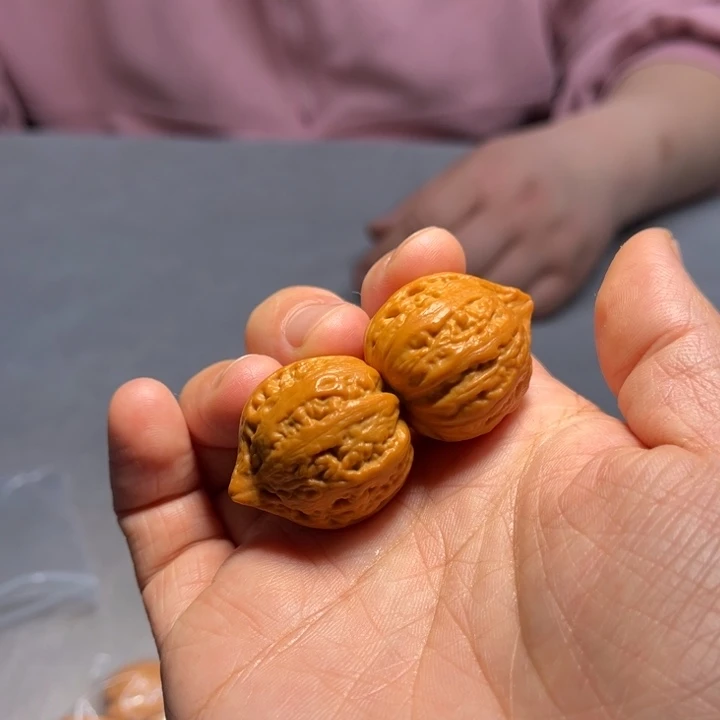 文玩核桃把件龙爪8386