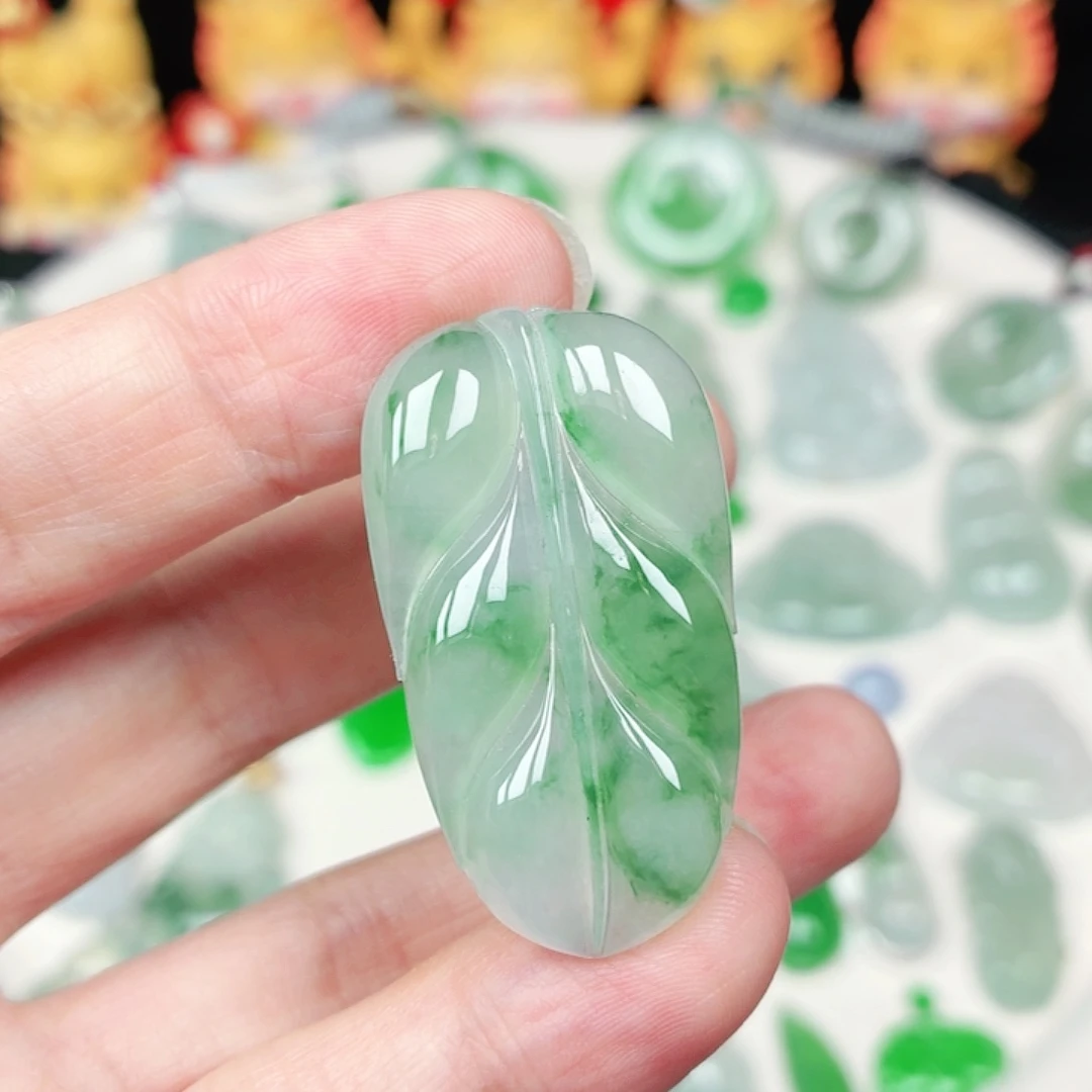 翡翠未镶嵌颈饰缅甸天然A货翡翠