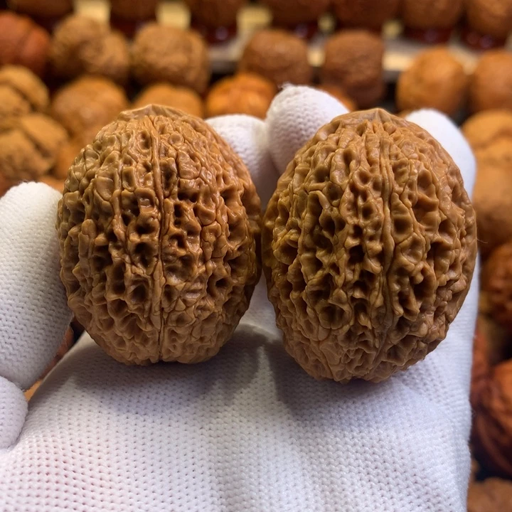 文玩核桃吊坠石****】17哦哦哦