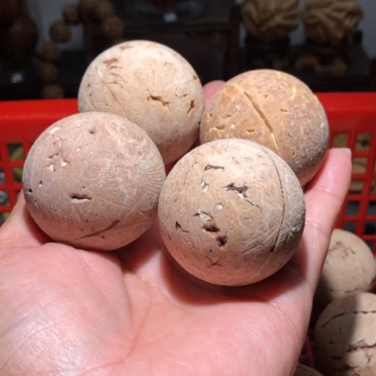 爱***饰吊坠橄榄核三瓣金刚打磨手球4颗