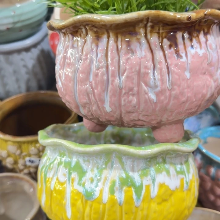 凑9块包邮，有孔，陶瓷花盆