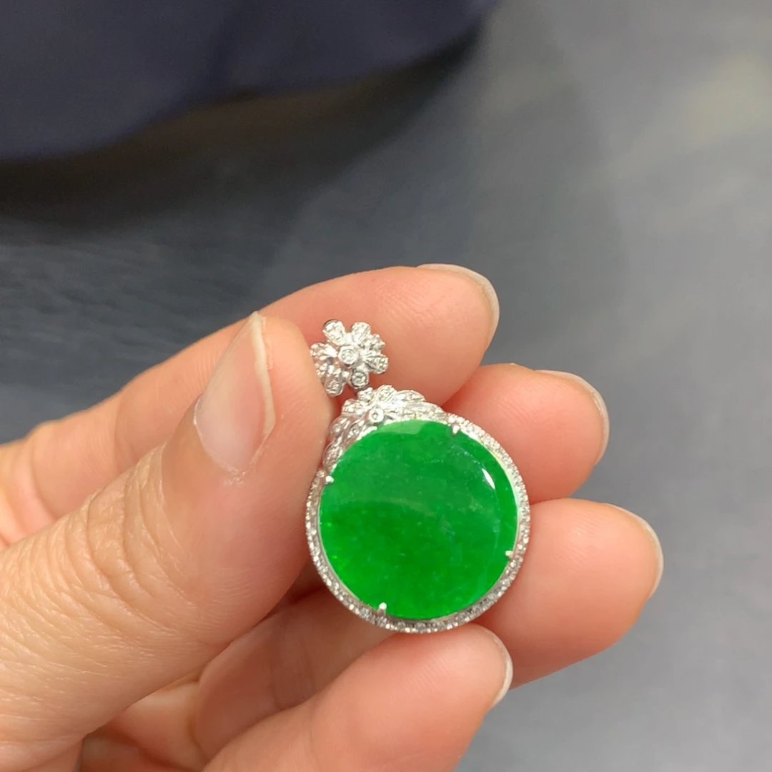 翡翠18K金镶嵌吊坠(不含链)