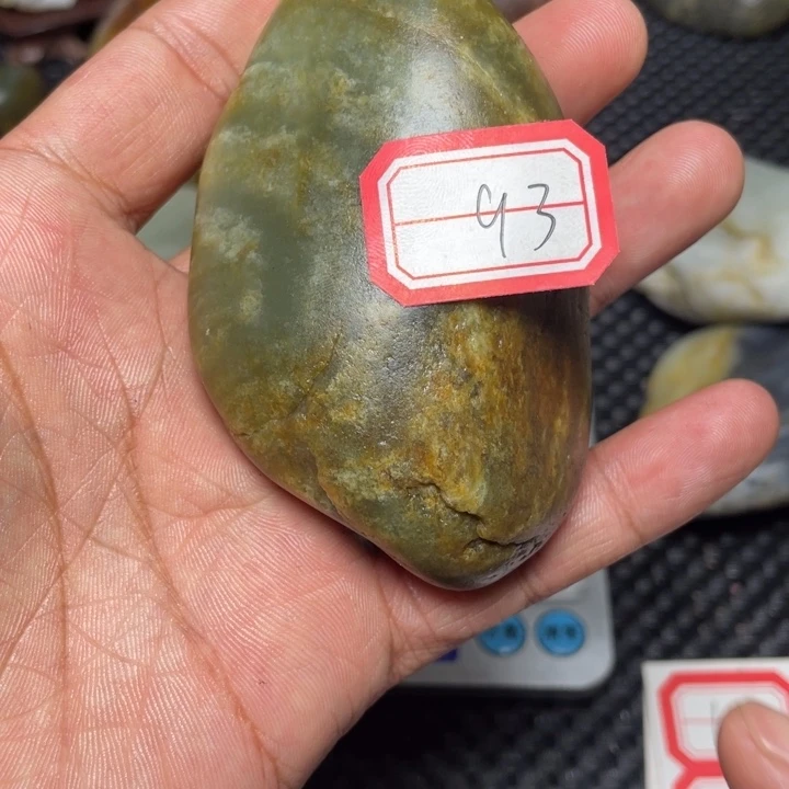 颈饰未镶嵌和田玉93