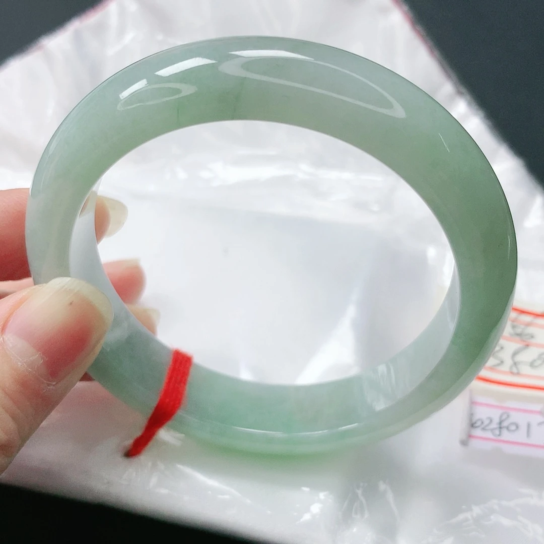 翡翠手镯未镶嵌缅甸天然A货翡翠