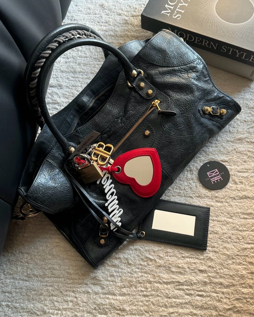 95新 Balenciaga/巴黎世家 杏仁绿金扣机车包 中号 40cm 10525995