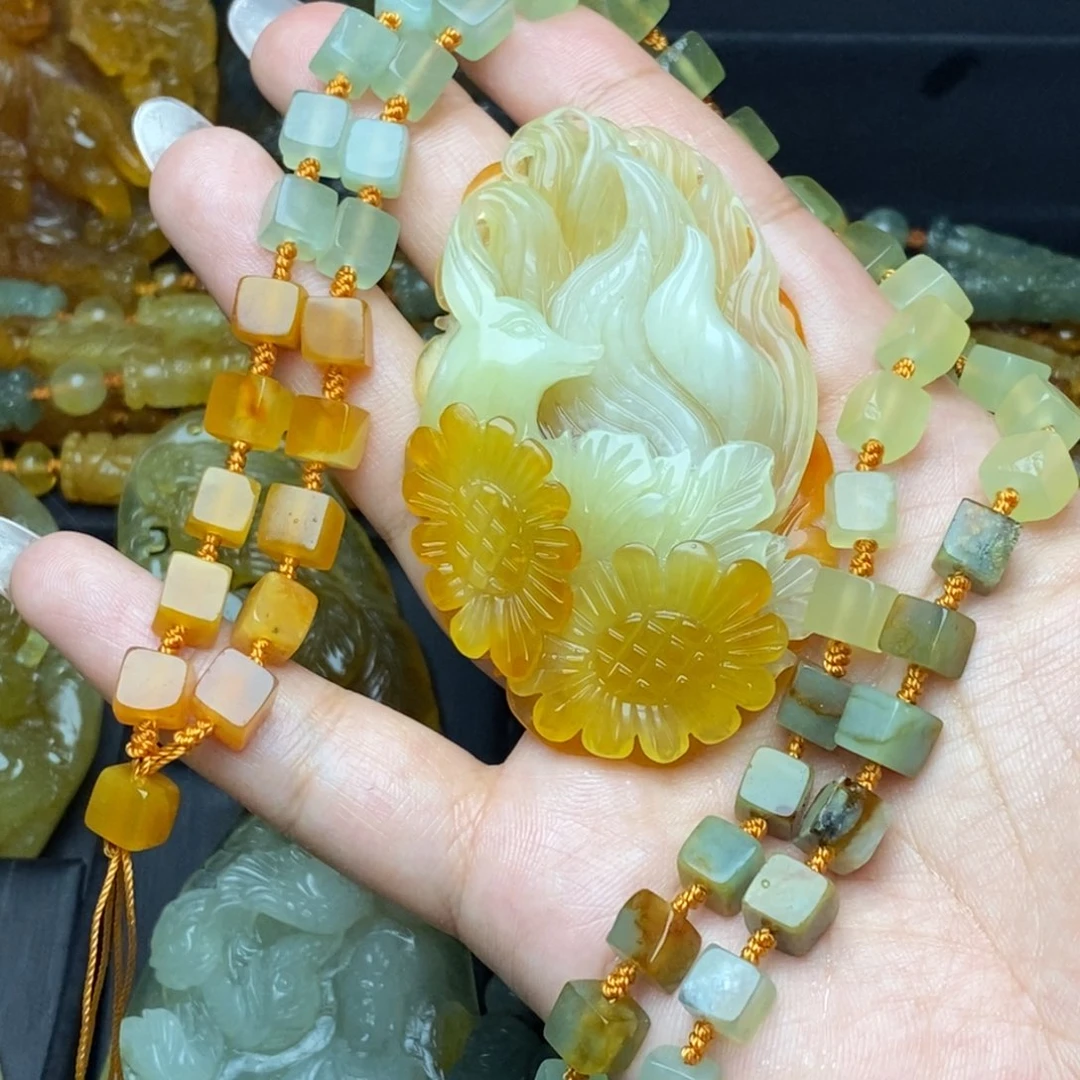 r***i蛇纹石玉未镶嵌颈饰