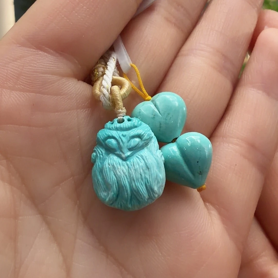 绿松石未镶嵌颈饰