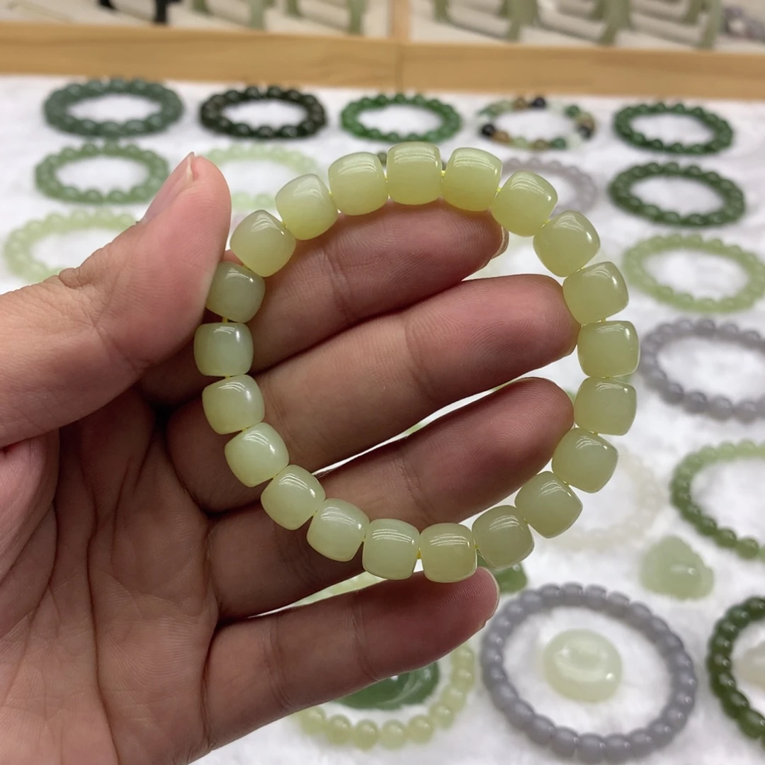 和田玉未镶嵌手串（直切黄口9.5）