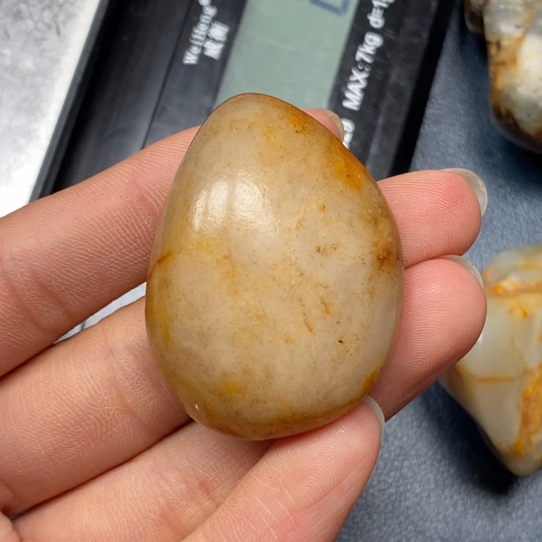 和田玉（糖玉）未镶嵌挂件