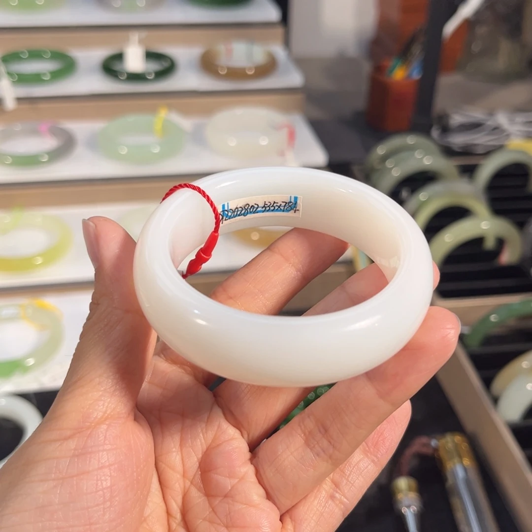 和田玉未镶嵌手镯  「羊脂白玉」新疆