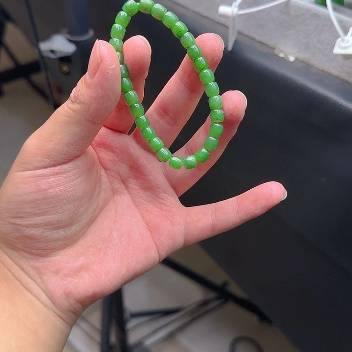 手链未镶嵌和田玉（碧玉）